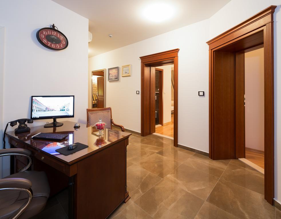 Priska Heritage Rooms (Adults Only) 스플리트 외부 사진