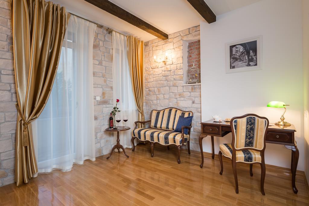 Priska Heritage Rooms (Adults Only) 스플리트 외부 사진